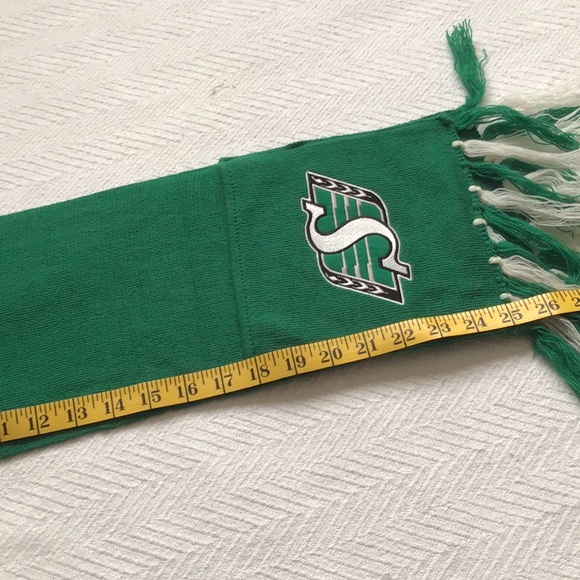 Vintage Saskatchewan Roughriders scarf fringed 50" long with pocket ends green - Picture 8 of 10